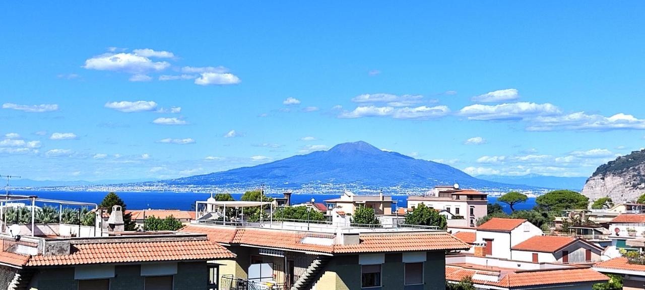 La Quiete A Un Passo Dal Centro Apartment Sorrento Exterior photo